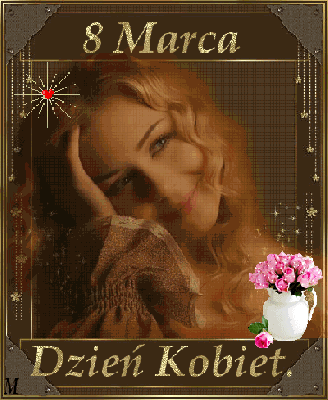 Uśmiechnięta kobieta przypomina o swoim święcie